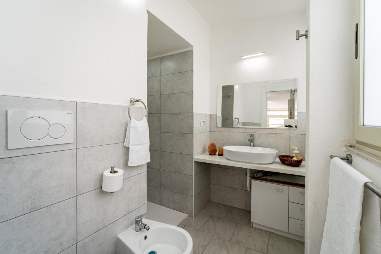 Monolocale Gio Apartment Carbonia Bagian luar foto