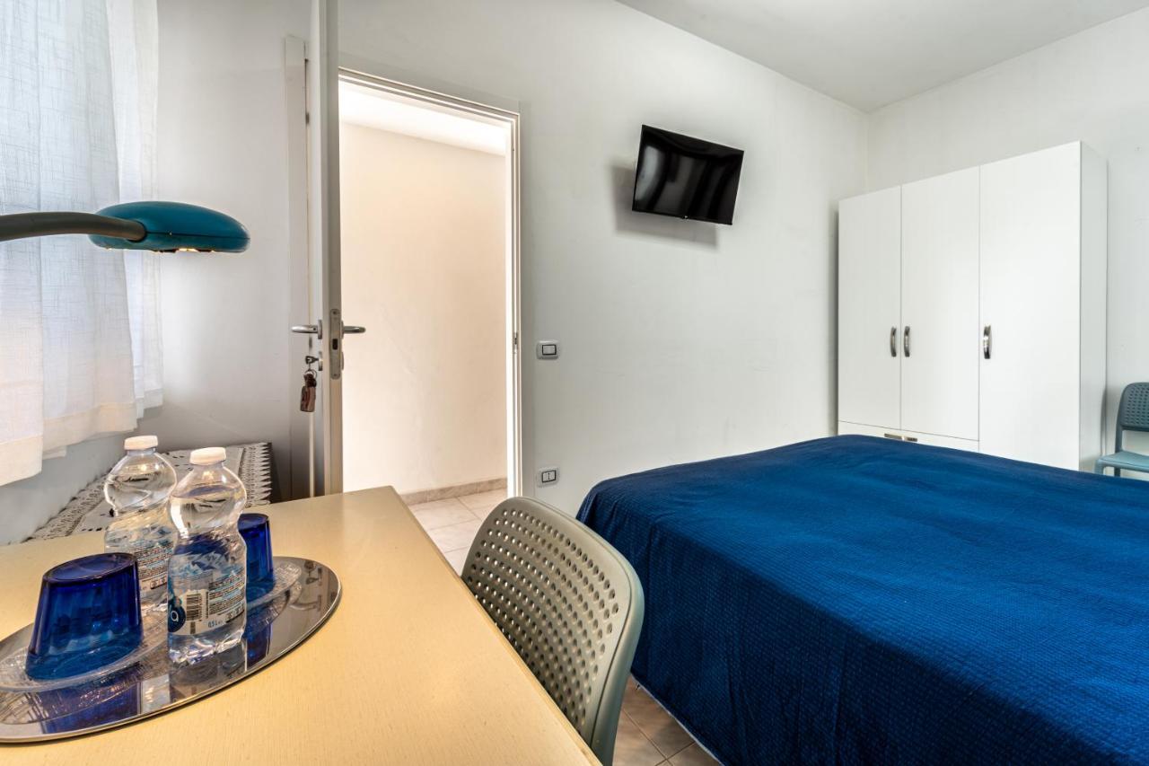 Monolocale Gio Apartment Carbonia Bagian luar foto